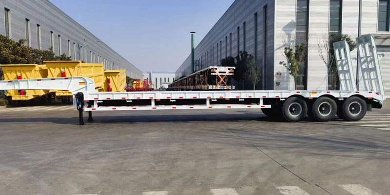 3 Axle 50 Ton Lowbed Trailer for Sale 3 Axle 50 Ton Lowbed Trailer for Sale
