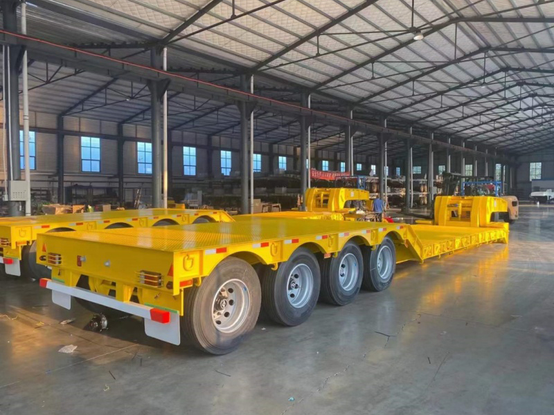 100 Ton Detachable Gooseneck Lowbed Trailer for Sale