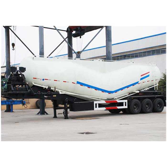 Is it dangerous to transport with cement bulker trailers?