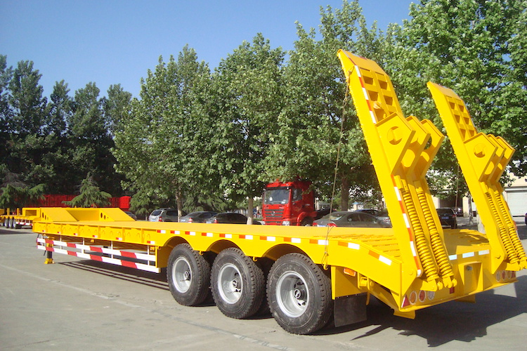 lowbed-railer-anufacturers-in-south-africa-axle.JPG