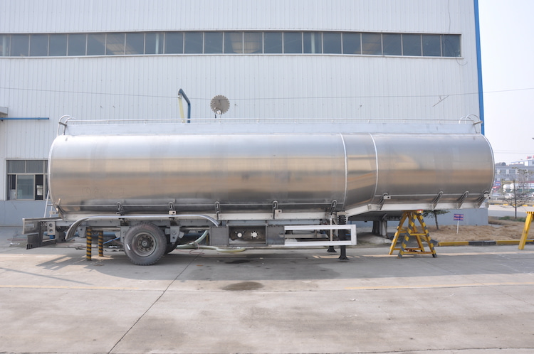 Aluminum Fuel Tanker Trailer For Sale in Kenya
